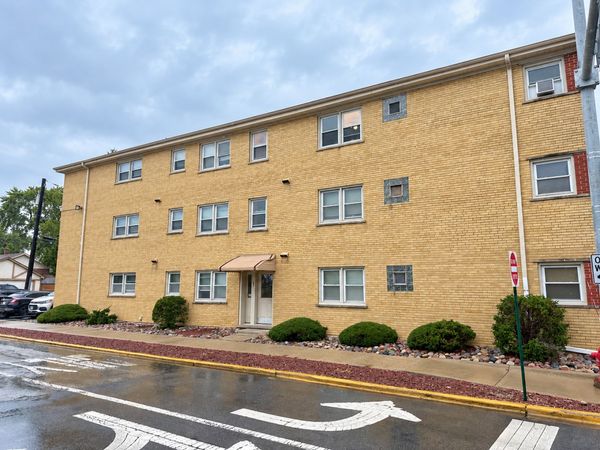 1543 Harlem Avenue, Unit 3W, Forest Park, IL 60130