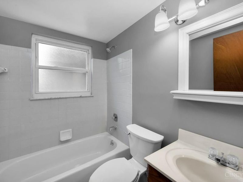 1074 Archland Drive, Cincinnati, OH 45224 Photo 32