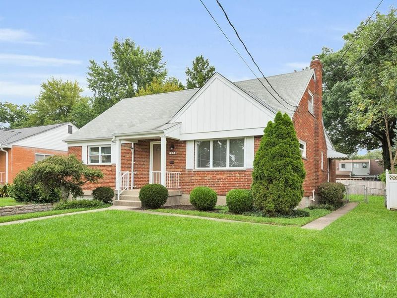 1074 Archland Drive, Cincinnati, OH 45224 Photo 4