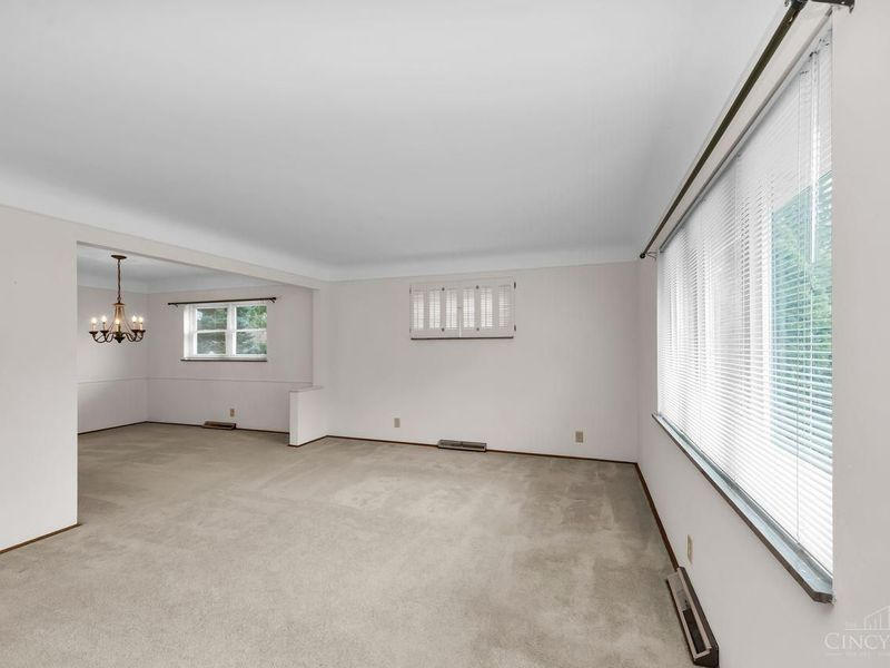 1074 Archland Drive, Cincinnati, OH 45224 Photo 6