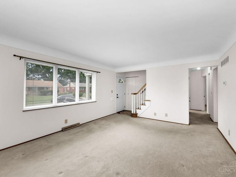 1074 Archland Drive, Cincinnati, OH 45224 Photo 7