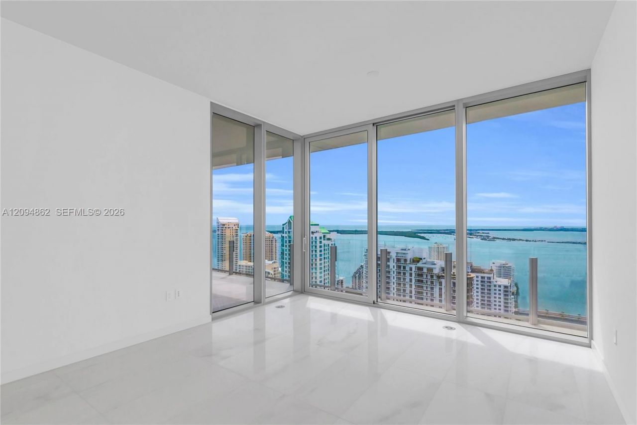 300 Biscayne Blvd Way , Unit 4203, Miami, FL 33131 Photo