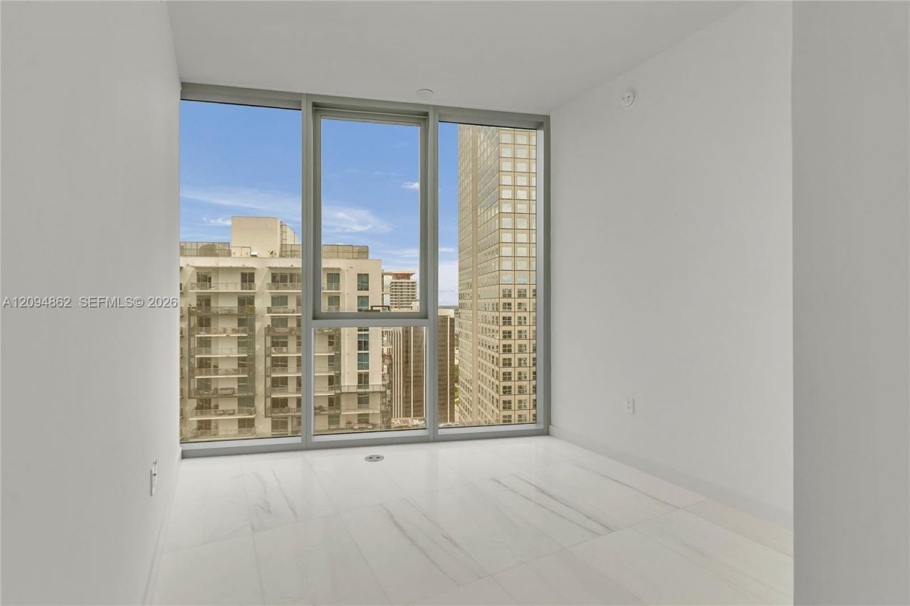 300 Biscayne Blvd Way , Unit 4203, Miami, FL 33131 Photo
