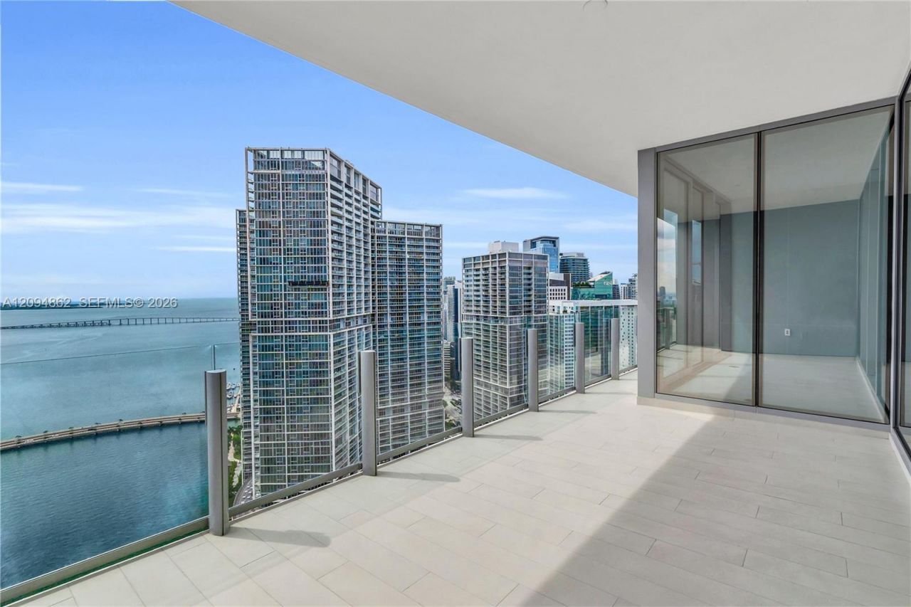 300 Biscayne Blvd Way , Unit 4203, Miami, FL 33131 Photo