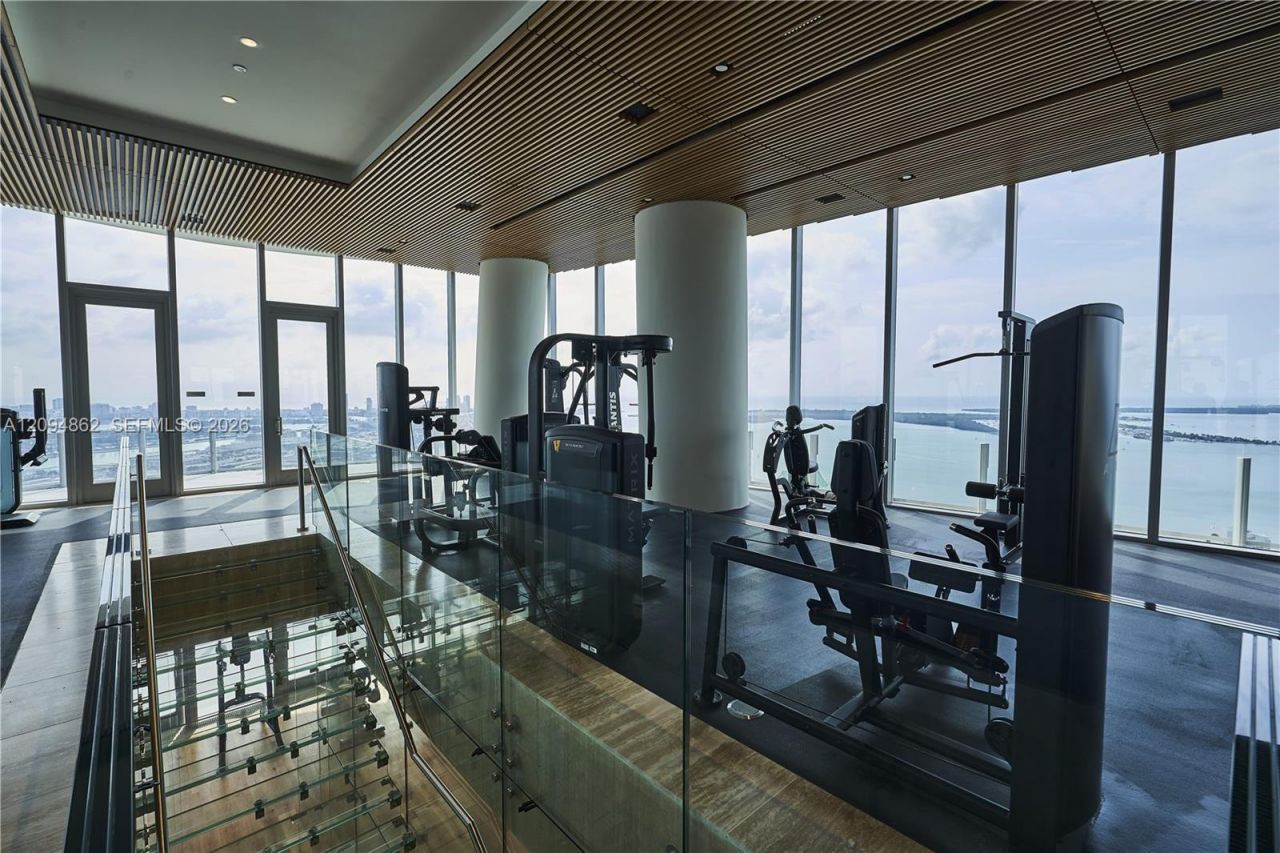 300 Biscayne Blvd Way , Unit 4203, Miami, FL 33131 Photo