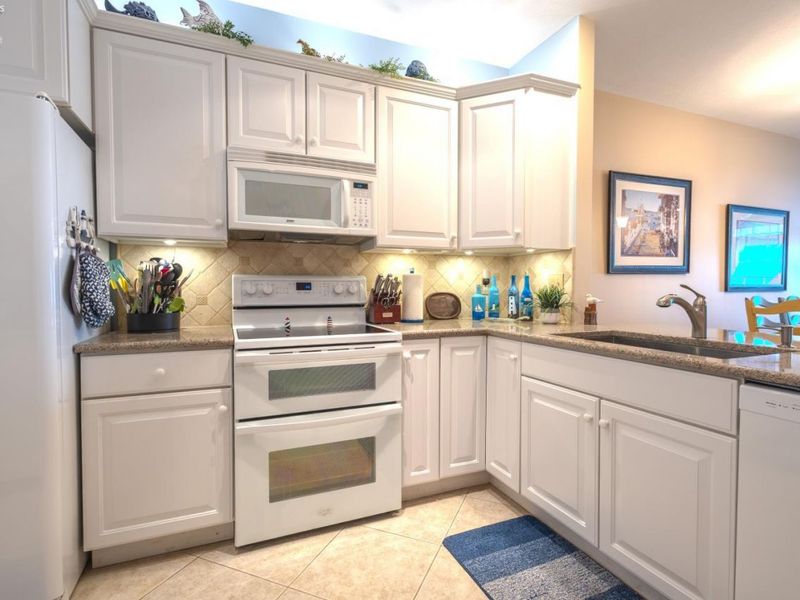 2804 Whispering Shores Drive, Vermilion, OH 44089 Photo 13