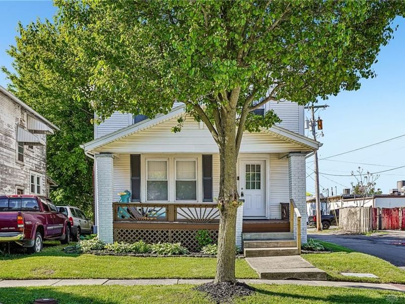 112 E Spring Avenue, Bellefontaine, OH 43311 Photo 2