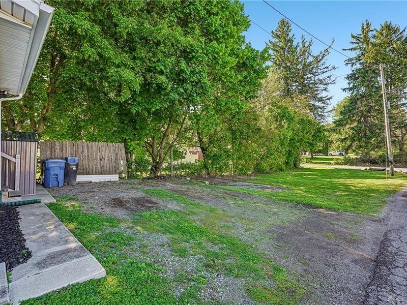 112 E Spring Avenue, Bellefontaine, OH 43311 Photo 34