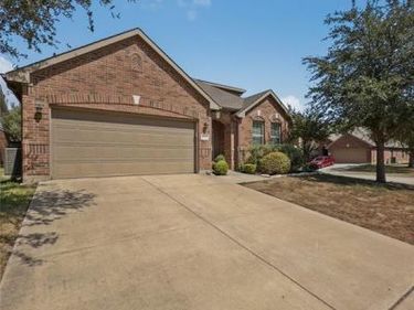 4537 Red Robin Court, Fort Worth, TX 76244