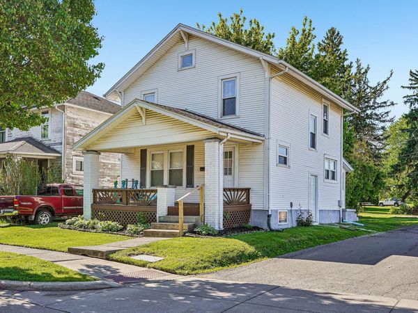 112 E Spring Avenue , Bellefontaine, OH 43311