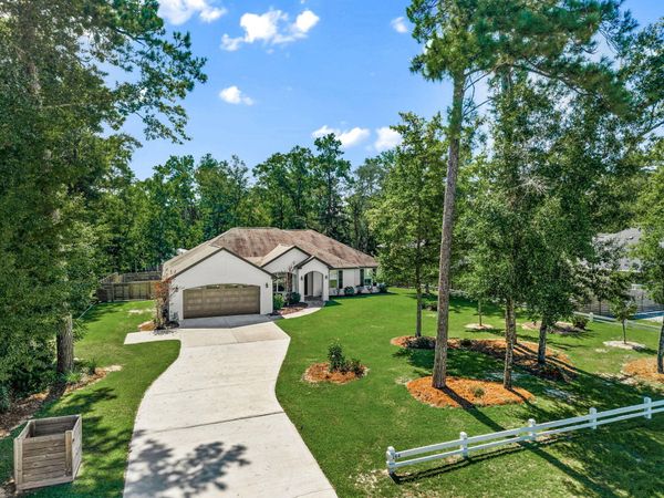 184 Magnolia Drive, Freeport, FL 32439