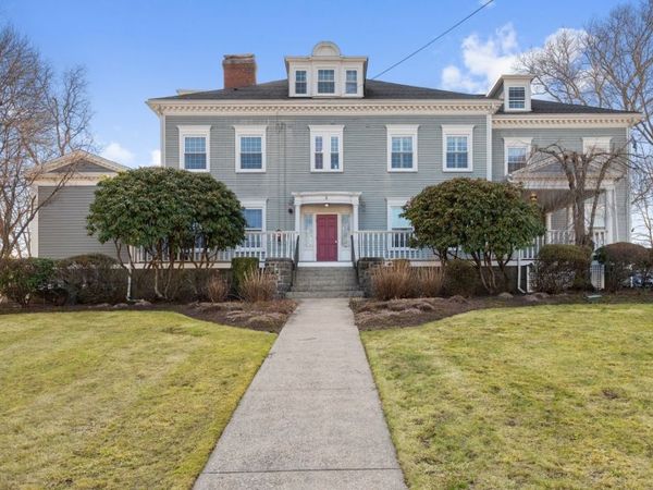 8 Parker Rd, Unit 4, Wakefield, MA 01880