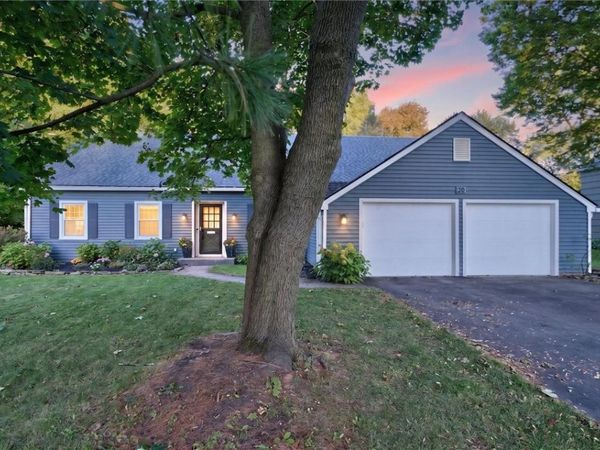 20 Schoolhouse Lane, Rochester, NY 14618
