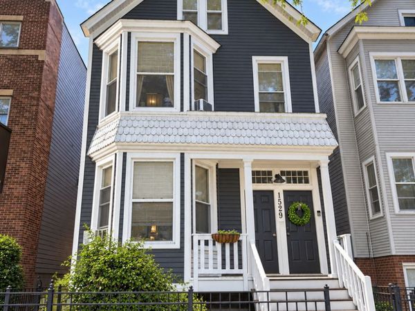 1529 W Nelson Street, Chicago, IL 60657