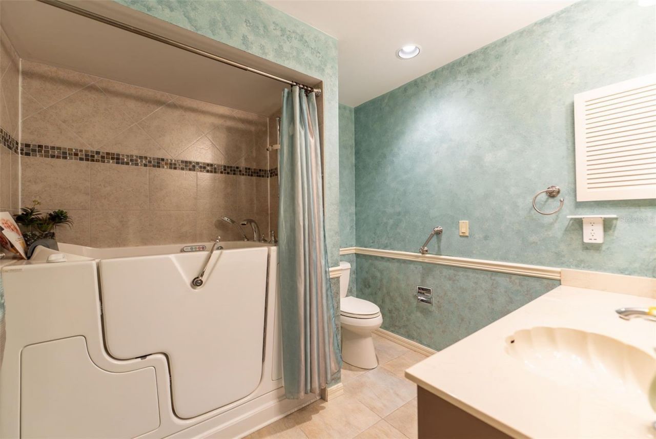 11409 SW Courtney Drive , Lake Suzy, FL 34269 Photo