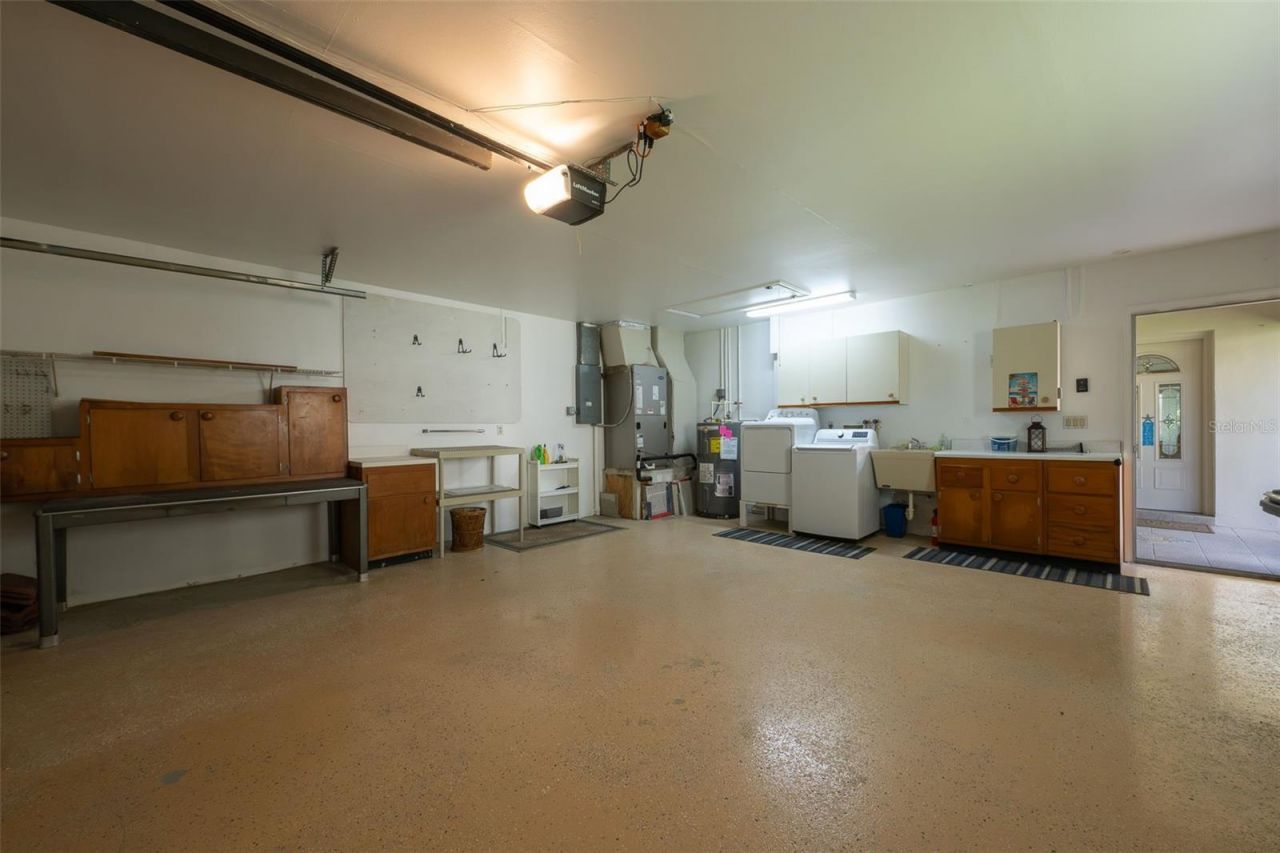 11409 SW Courtney Drive , Lake Suzy, FL 34269 Photo