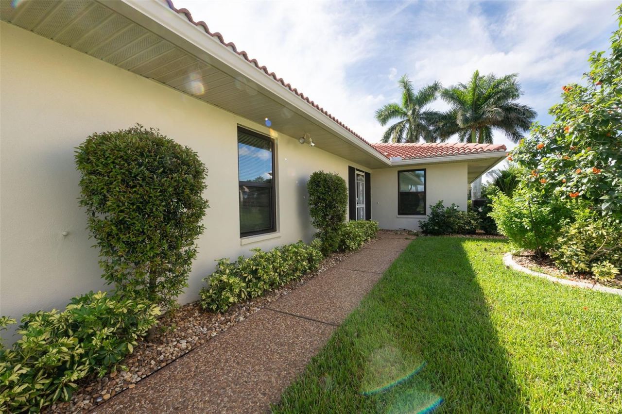 11409 SW Courtney Drive , Lake Suzy, FL 34269 Photo