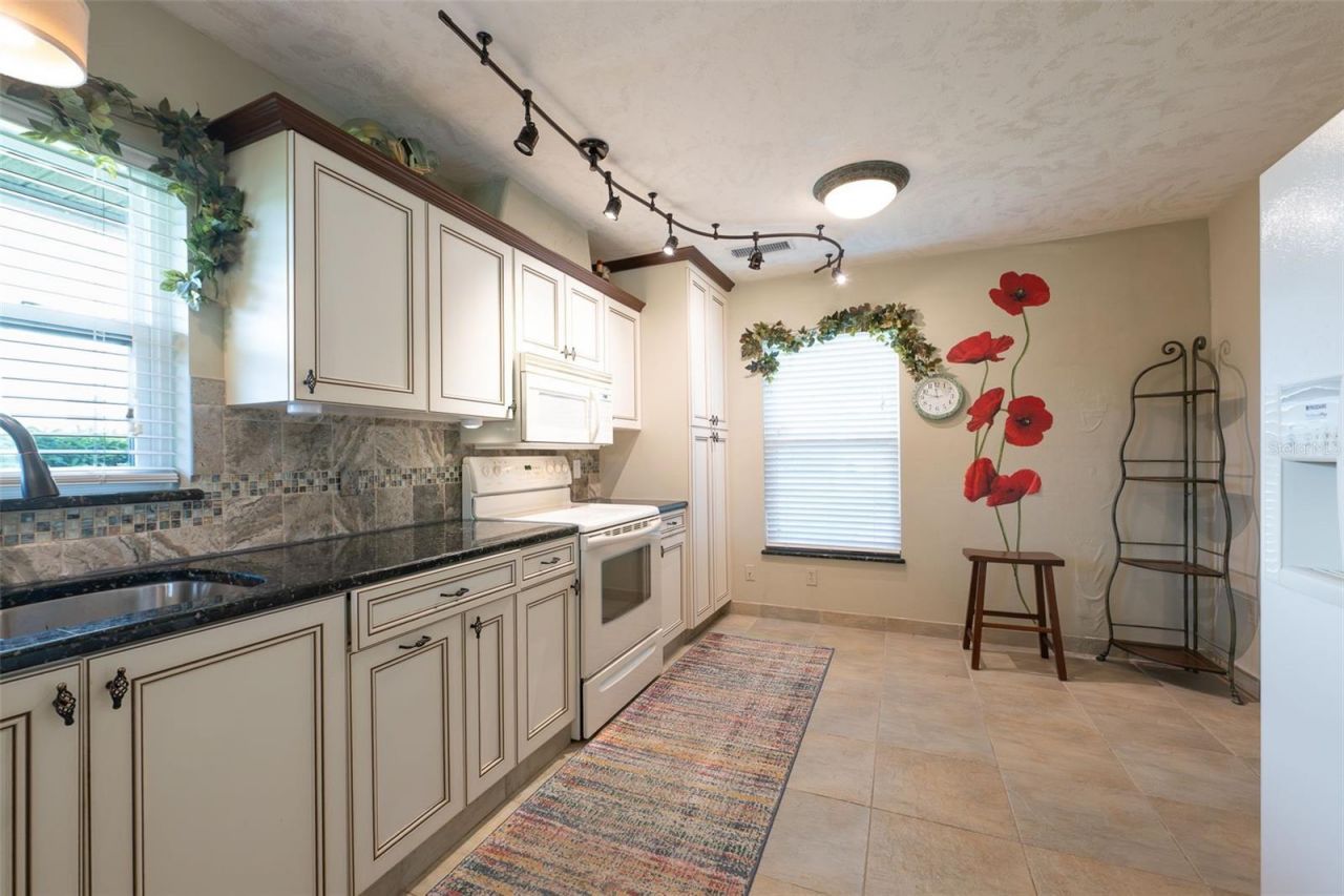 11409 SW Courtney Drive , Lake Suzy, FL 34269 Photo