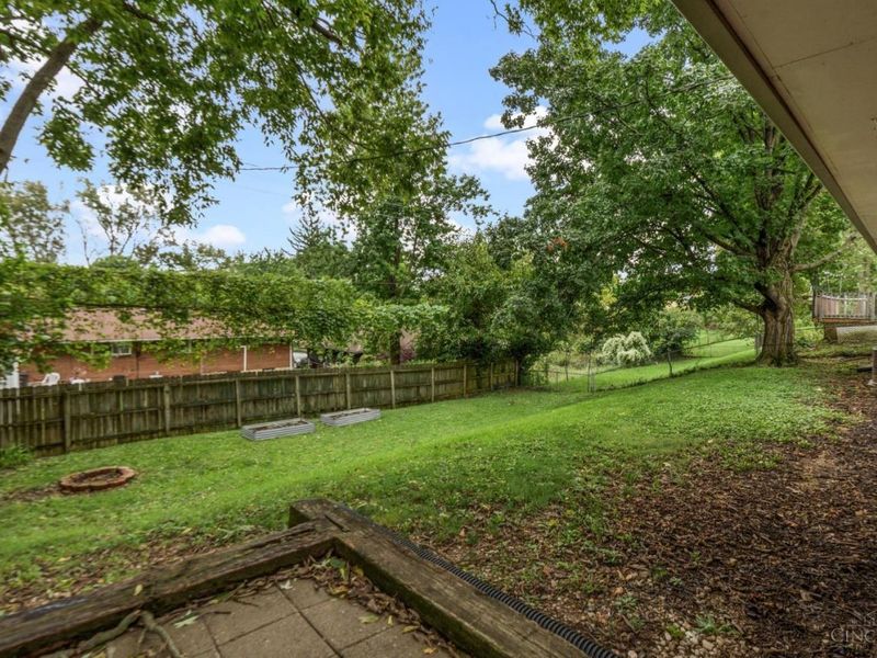 610 Skyview Drive, West Carrollton, OH 45449 Photo 4