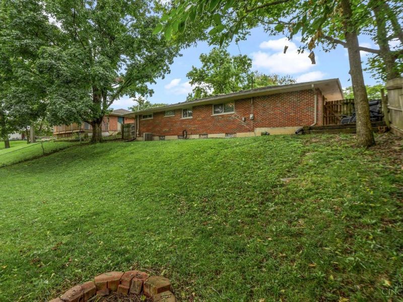 610 Skyview Drive, West Carrollton, OH 45449 Photo 5