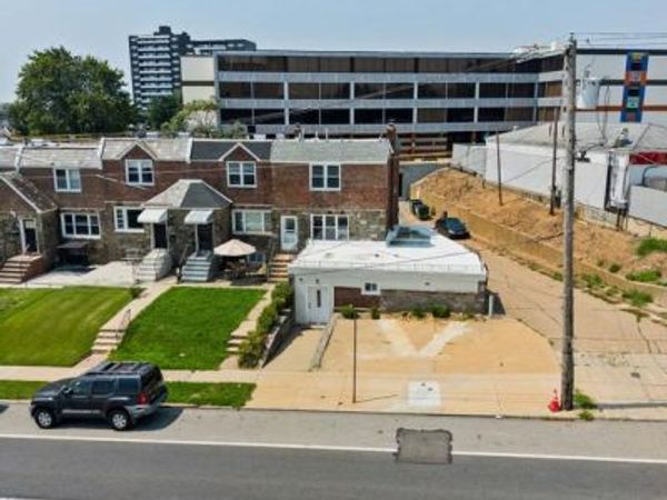 2832 BELMONT AVENUE, PHILADELPHIA, PA 19131