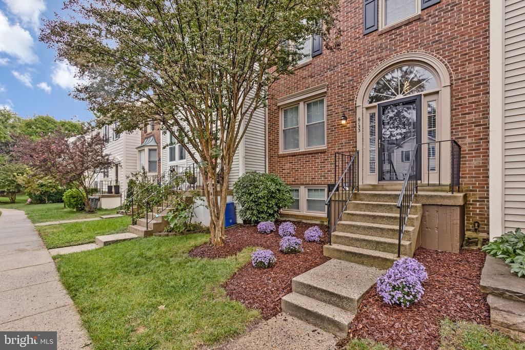 6133 Joust Lane, Alexandria, VA 22315 Main Photo