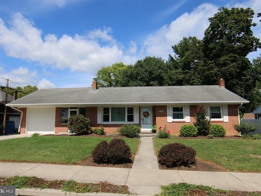 321 E Walnut Street, Palmyra, PA 17078 Main Photo