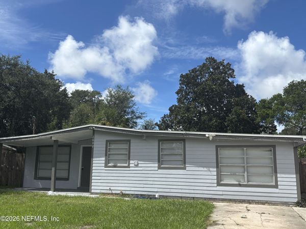 2842 TULIP Circle E, Jacksonville, FL 32246
