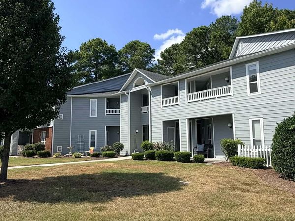 110 Breezewood Drive , Unit H, Greenville, NC 27858