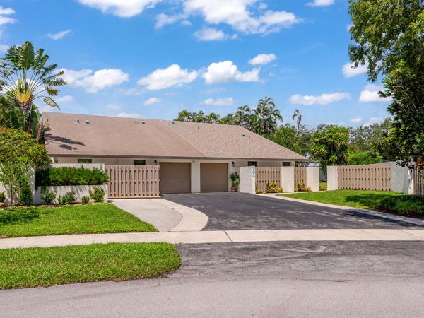 200 SW 29th Avenue, Delray Beach, FL 33445