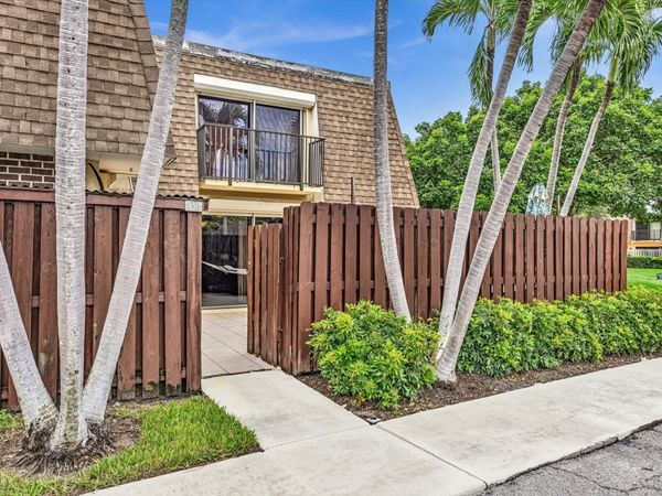 2895 SW 22nd Circle, Unit 45B, Delray Beach, FL 33445