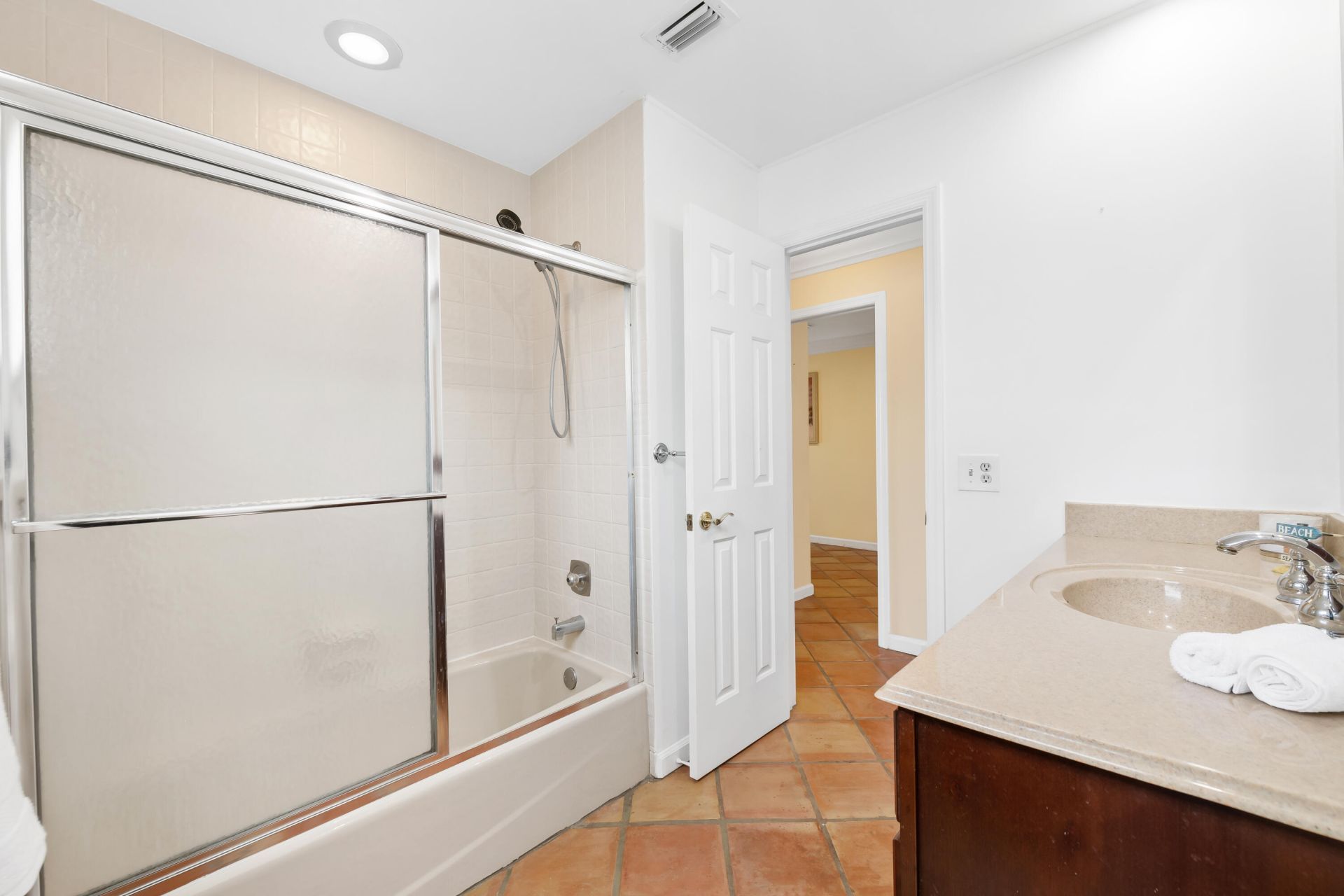 6760 Hollandaire Drive W, Boca Raton, FL 33433 Photo