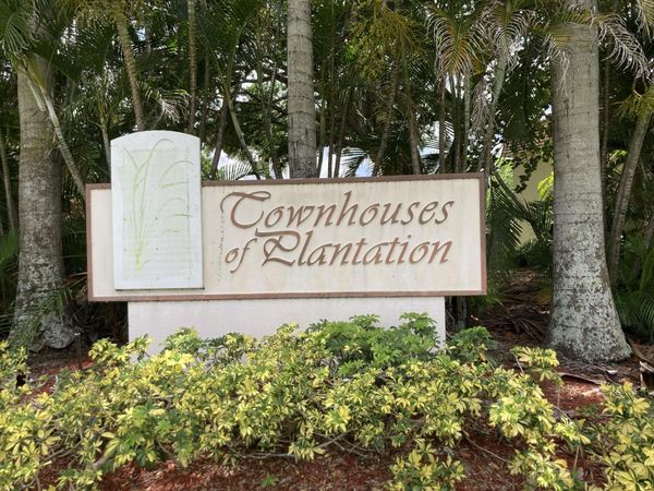 801 NW 46th Avenue, Unit 801, Plantation, FL 33317