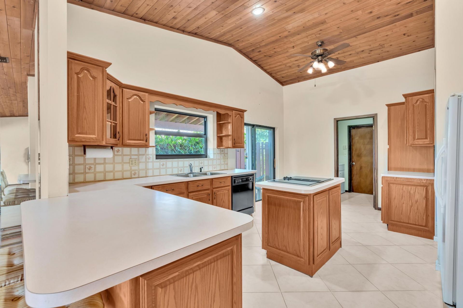7908 NW 85th Terrace, Tamarac, FL 33321 Photo