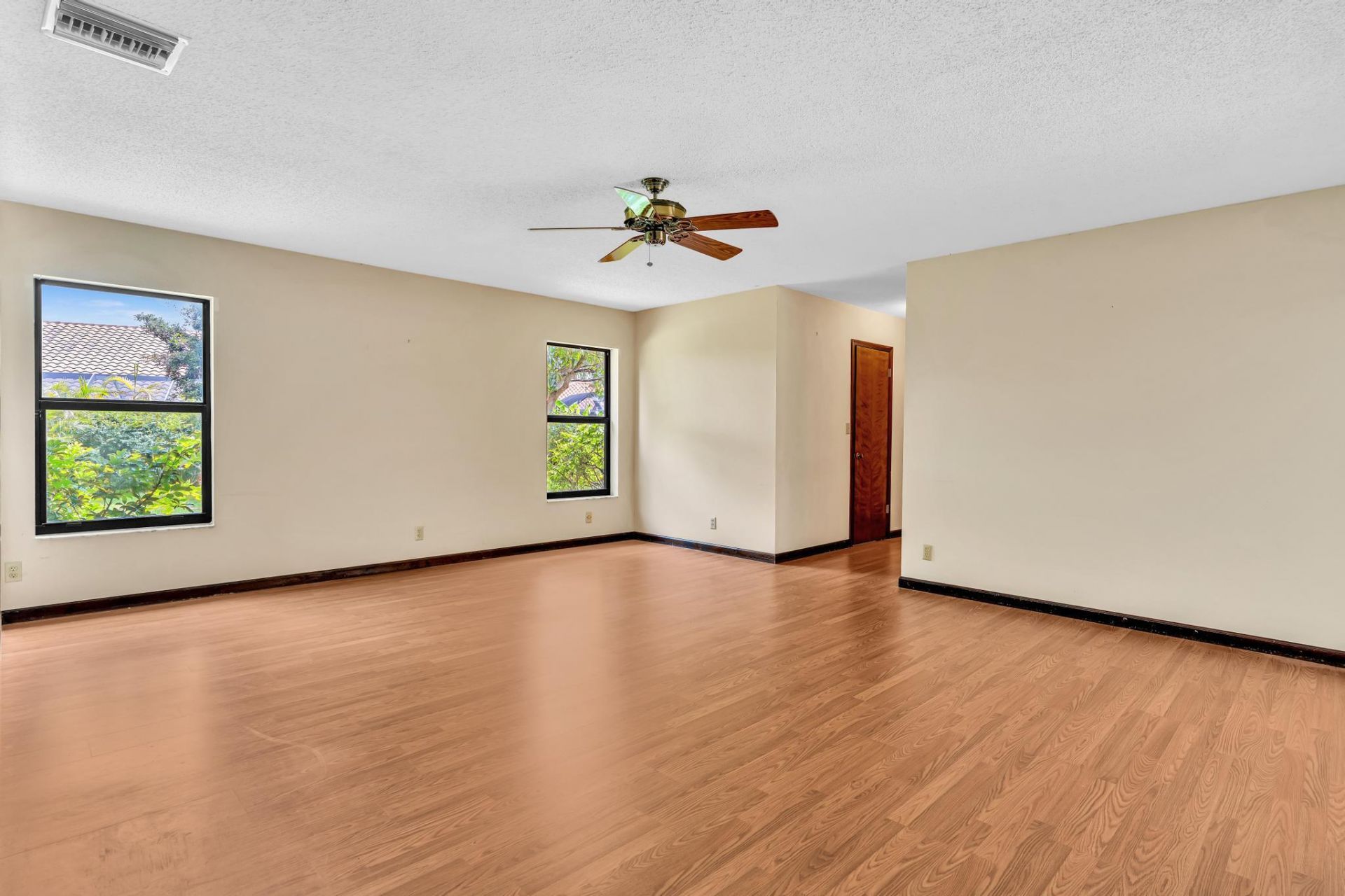 7908 NW 85th Terrace, Tamarac, FL 33321 Photo