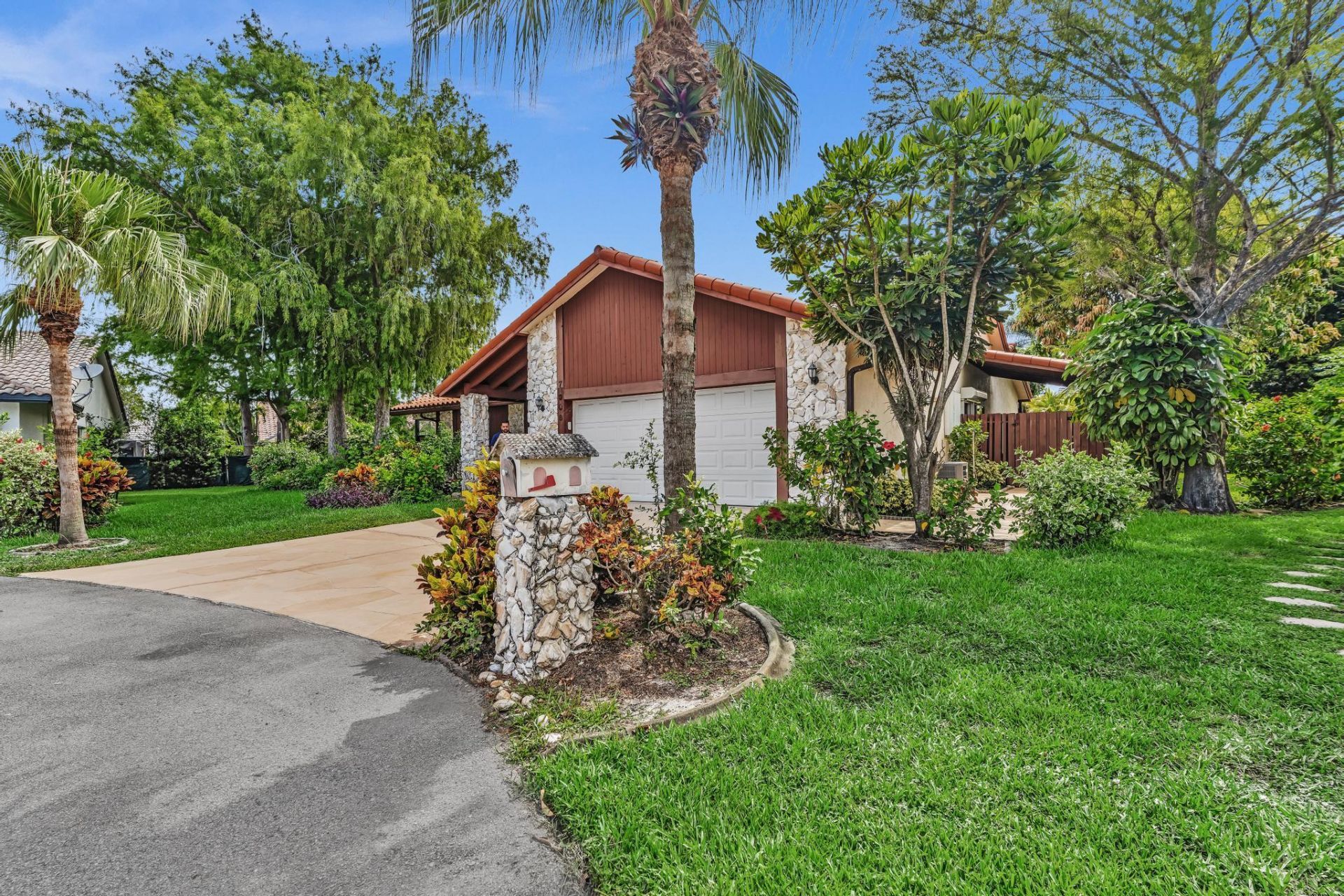 7908 NW 85th Terrace, Tamarac, FL 33321 Photo