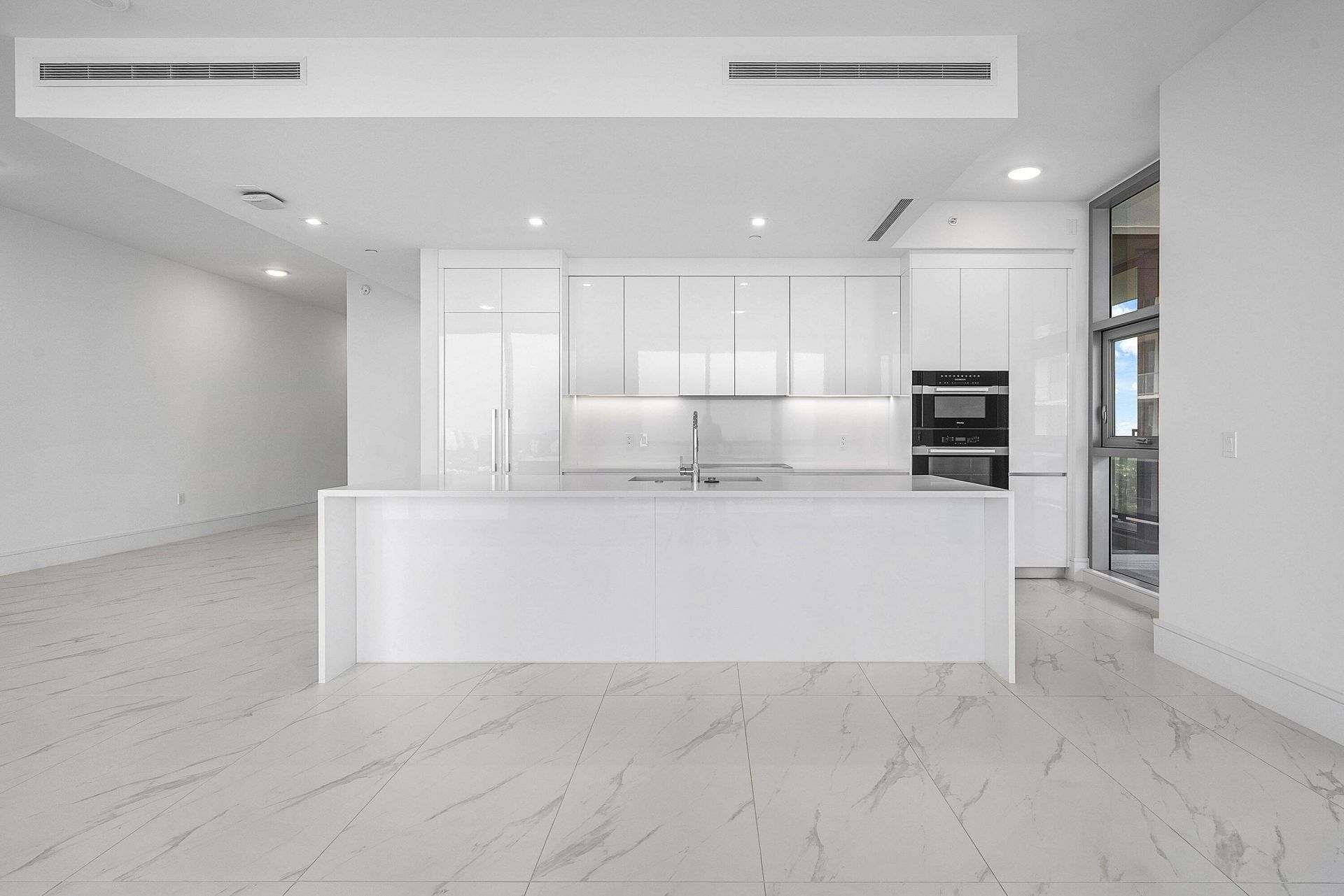 220 Lake Shore Drive, Unit 2202, Lake Park, FL 33403 Photo