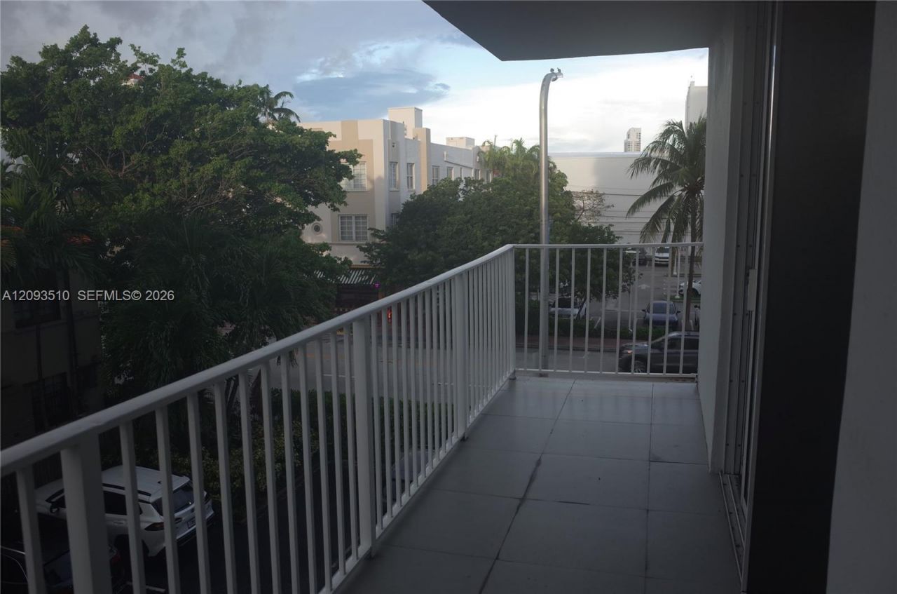 1255 Collins Ave, Unit 302, Miami Beach, FL 33139 Photo