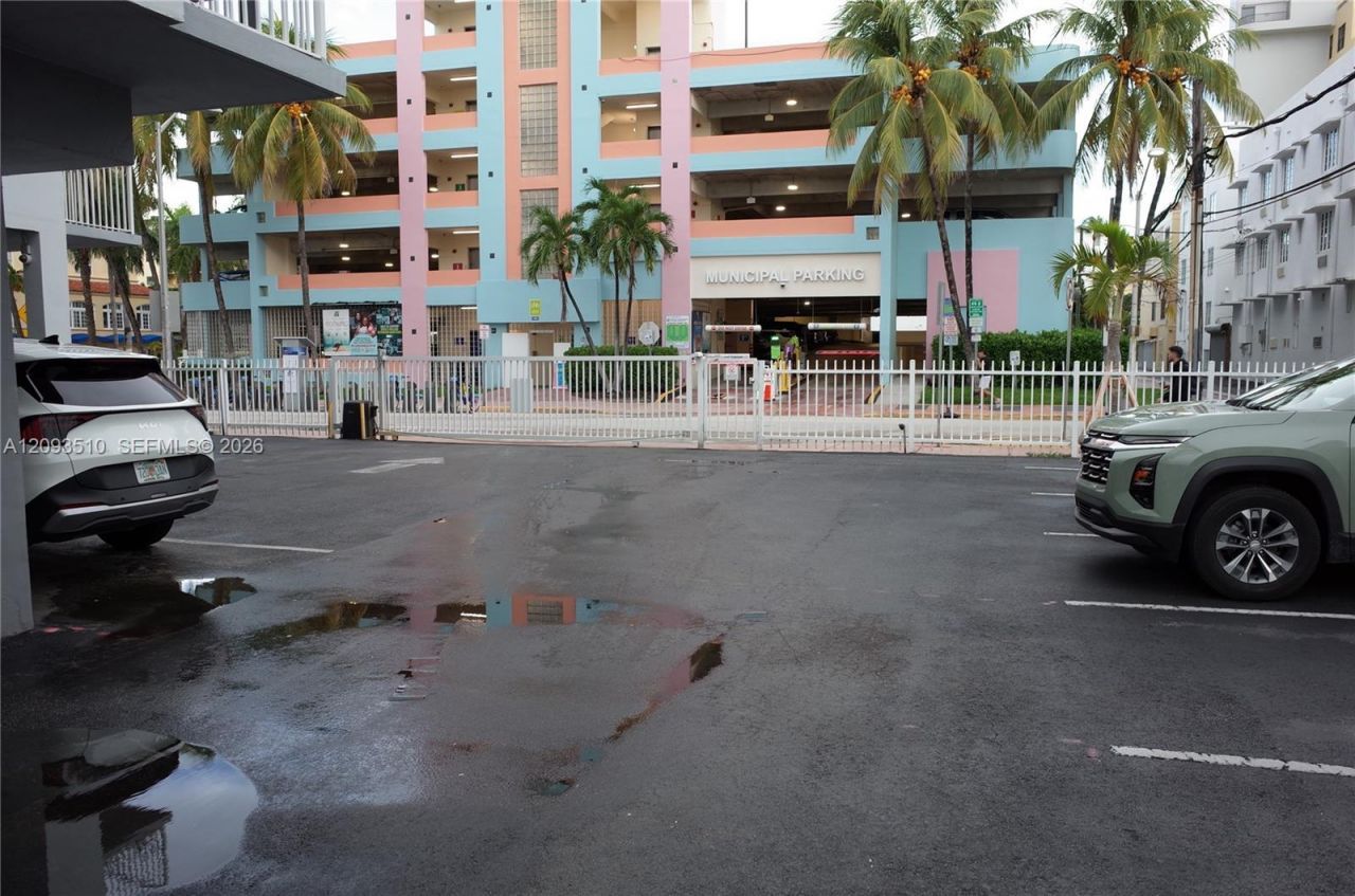 1255 Collins Ave, Unit 302, Miami Beach, FL 33139 Photo