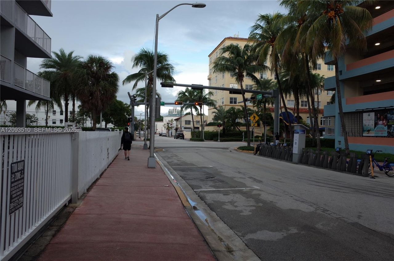 1255 Collins Ave, Unit 302, Miami Beach, FL 33139 Photo