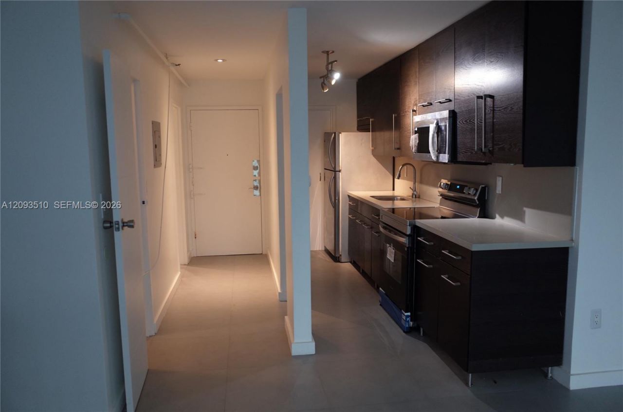 1255 Collins Ave, Unit 302, Miami Beach, FL 33139 Photo