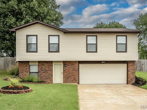 1787 Fairfax Drive , Unincorporated, MO 63012