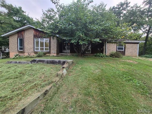 58254 Dow Trail , Hannibal, MO 63401
