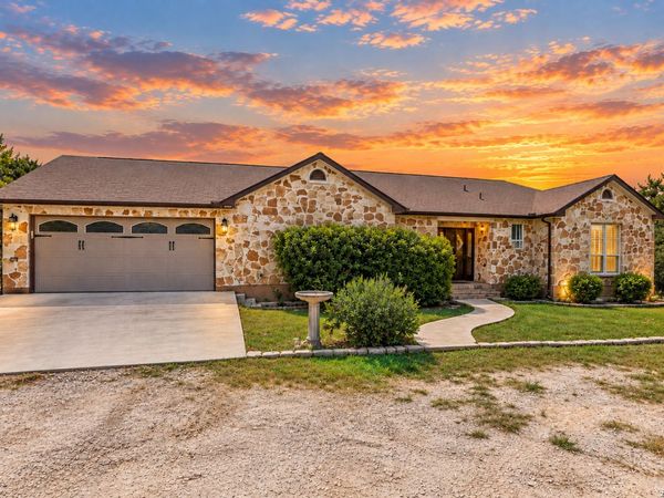 1157 Lasso Loop, Canyon Lake, TX 78133