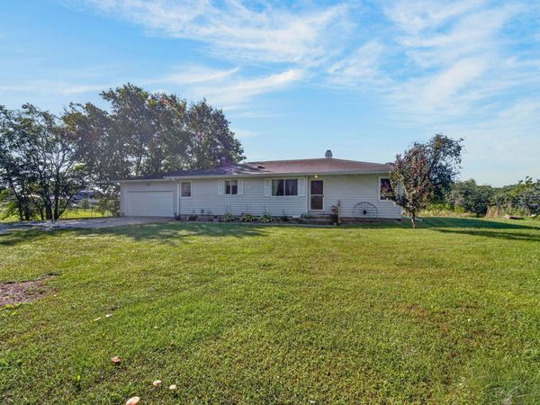 2412 178th Lane, Carlisle, IA 50047