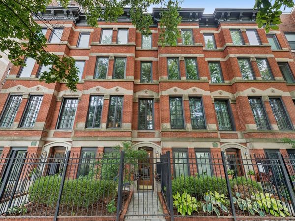 317 W Webster Avenue, Unit 1, Chicago, IL 60614