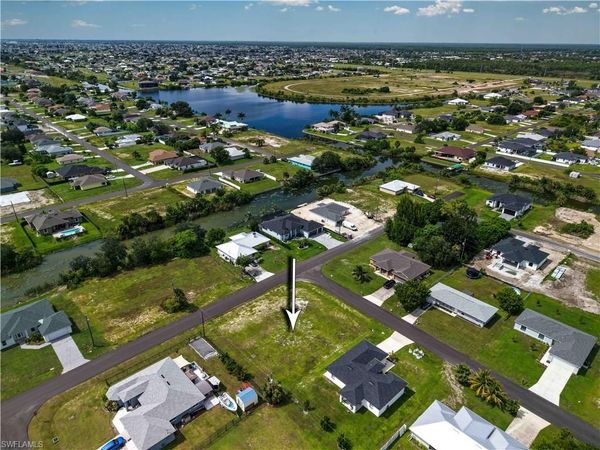 1320 NE 19th ST , CAPE CORAL, FL 33909