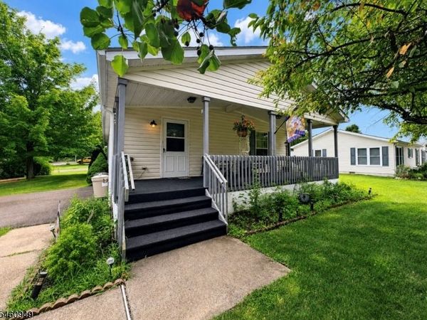 2 Post Road, White, NJ 07823