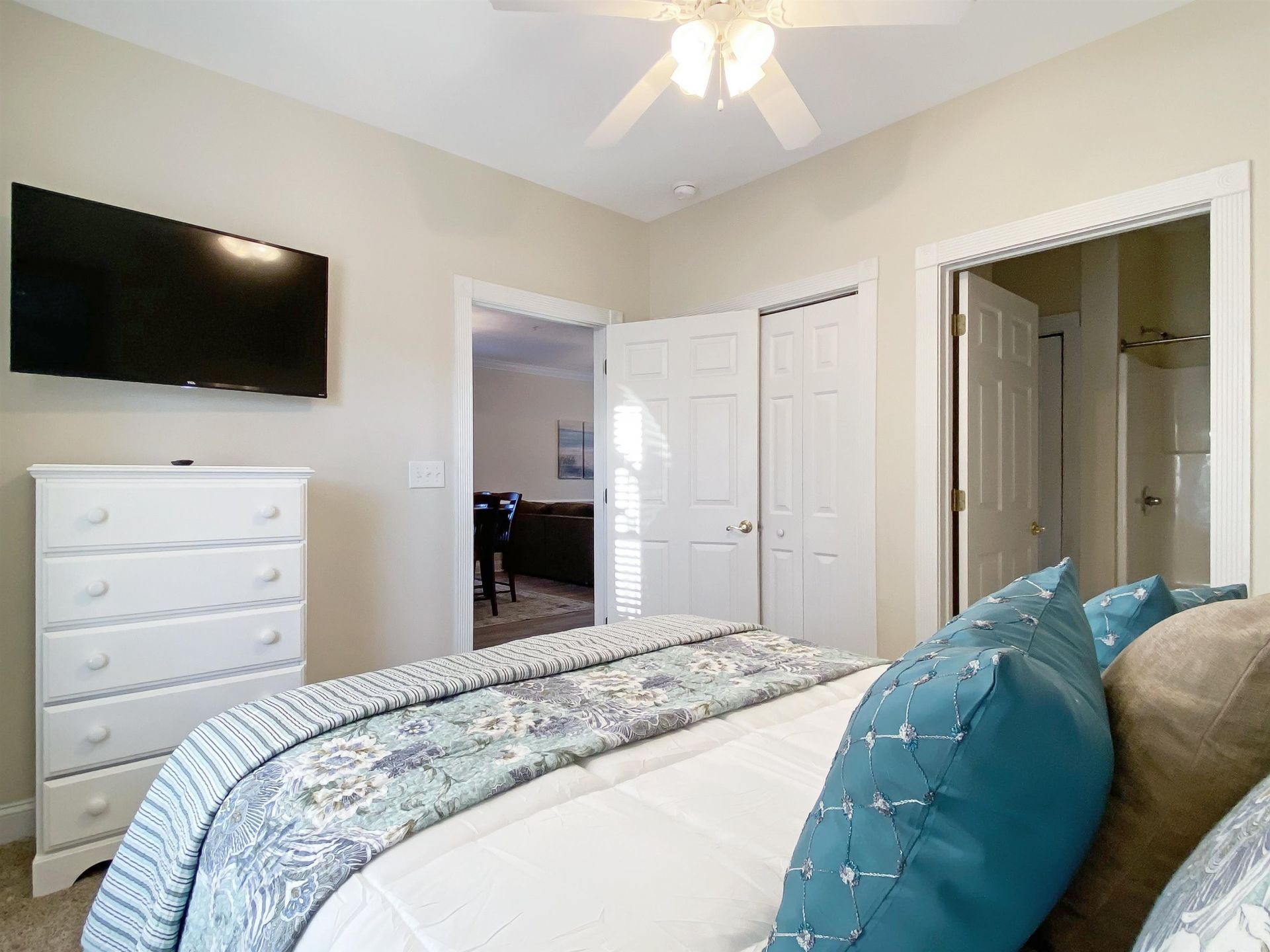 4880 Dahlia Ct.  Photo 23