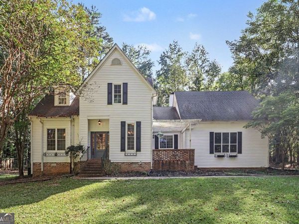 180 Courtland Drive, Fayetteville, GA 30215